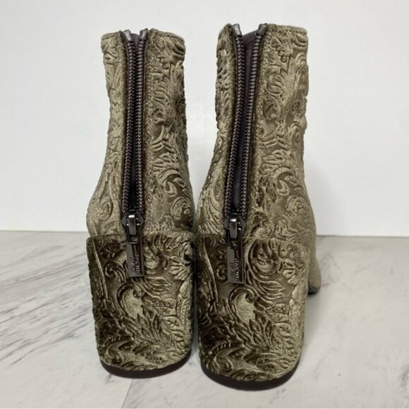 Stuart Weitzman Bacari Romantic Velvet Greige Bootie 8M - Picture 4 of 13